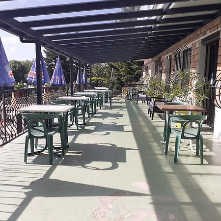 Hotel Restaurant La Chaumiere Du Lac Clairvaux-les-Lacs Luaran gambar