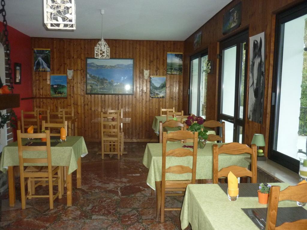 Hotel Restaurant La Chaumiere Du Lac Clairvaux-les-Lacs Luaran gambar