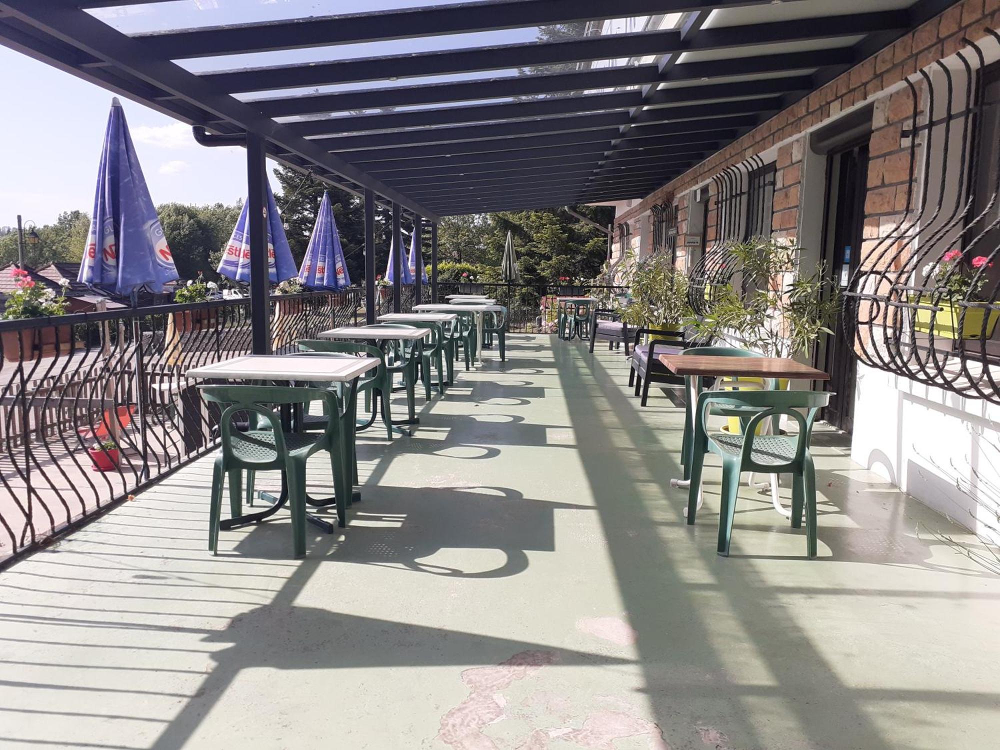 Hotel Restaurant La Chaumiere Du Lac Clairvaux-les-Lacs Luaran gambar