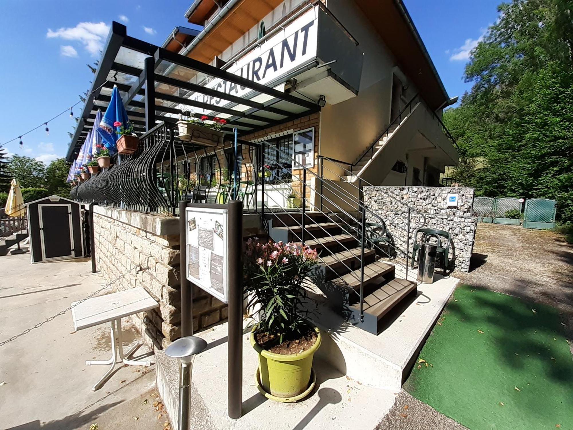 Hotel Restaurant La Chaumiere Du Lac Clairvaux-les-Lacs Luaran gambar